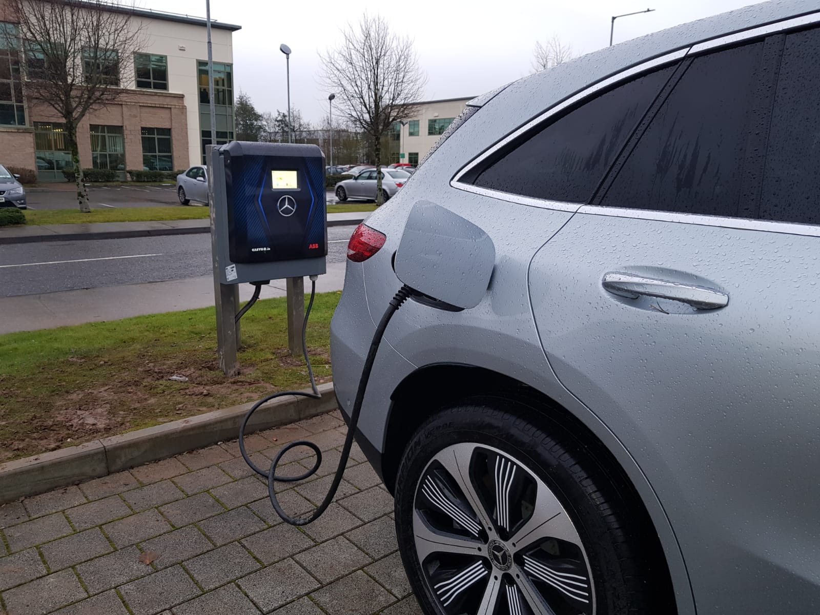 EasyGo and Mercedes EV charger